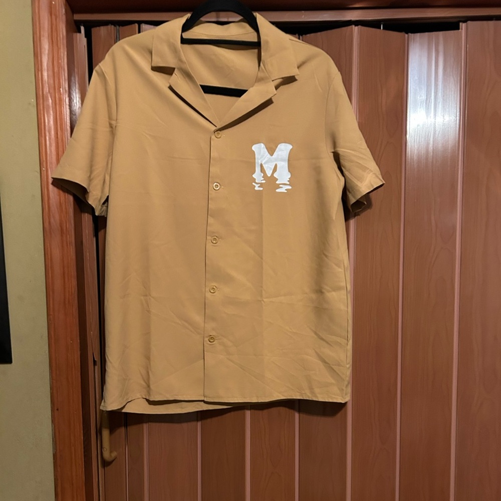 Unbranded Men's shirt & Short Set size smart. NWOT